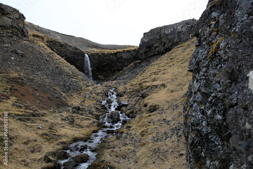 Landschaftsbild auf Island, Wasserfall, Husavikur Kleif photo