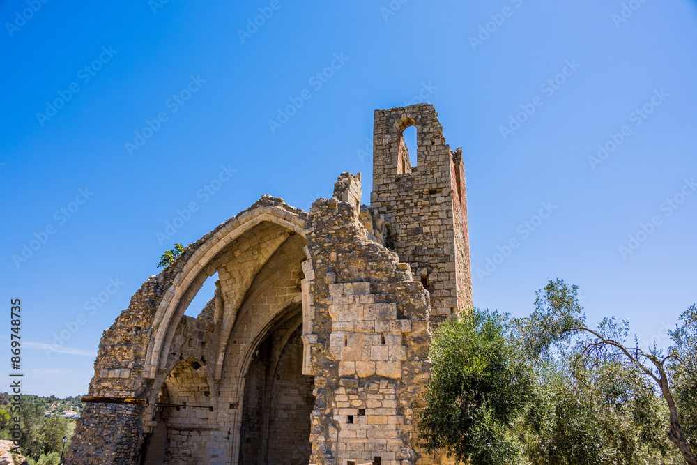 Ruine de l'Église Notre-Dame-des-Oubiels Ruine de l'Église Notre-Dame-des-Oubiels