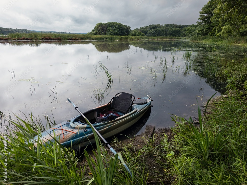 Fototapeta premium Kayaking from Princess Point to Cootes Paradise in Hamilton, Ontario, Canada