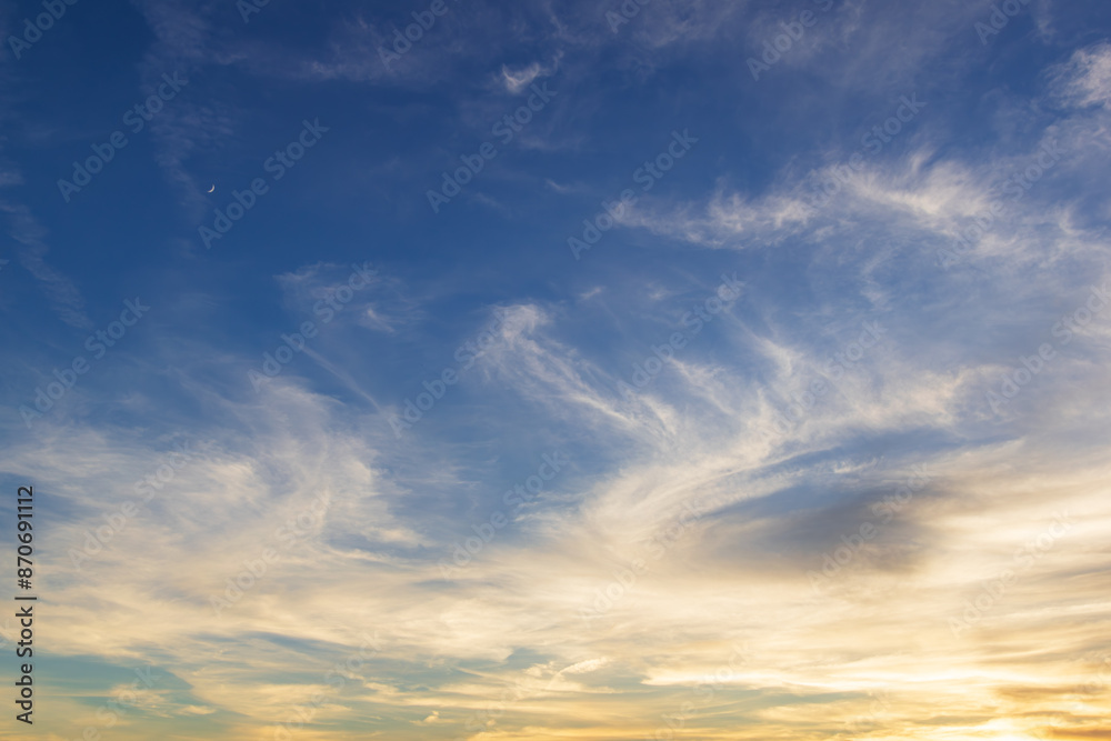 Obraz premium 渦巻く夕雲