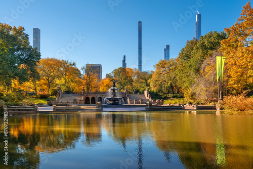 Konstfotografi Central Park in Fall with Bethesda Terrace and Fountain
