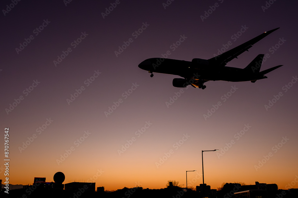 夕空と飛行機 福岡空港 夕空と飛行機 福岡空港