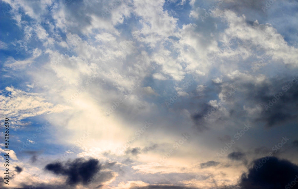 Obraz premium Dark rainy clouds in the sky. Beautiful rainy clouds.