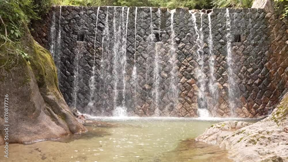 日本の川　Ríos y cascadas japoneses　Japanese rivers and waterfalls