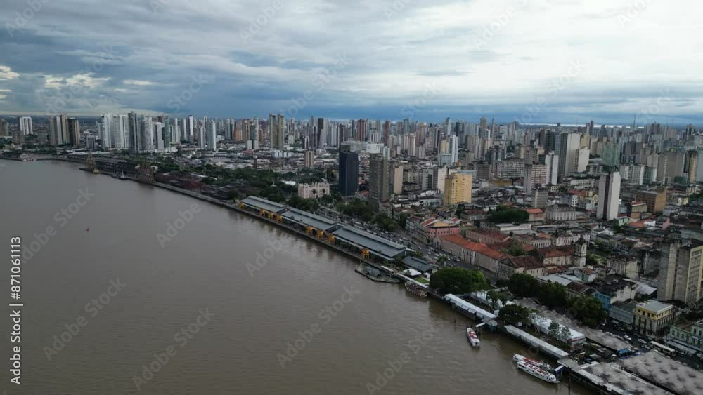 Barcos Pesca Pesca Mercado Ver-o-Peso Feira Açaí Belém Pará Brasil Amazônia Gastronomia Regional Turismo Cultura Arquitetura Estação das Docas Peixes Embarcações Alimentos Naturais Artesanato Comércio