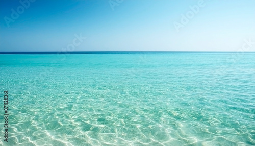 エメラルドグリーンの南国の海の風景