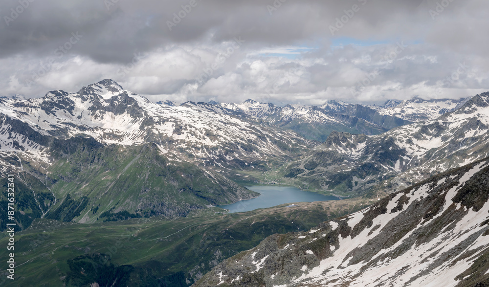 Obraz premium Montespluga mountain lake aerial, Italy