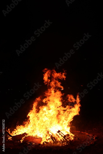 Lag Boomer bonfire on the night of the holiday
 photo