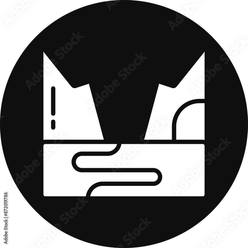 Fjord Vector Glyph Black Circle Icon