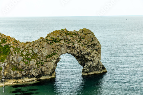 Unterwegs auf dem South West Coast Path ziwschen Lulworth Cove und Durdle Door bei Lulworth - Vereinigtes Königreich photo