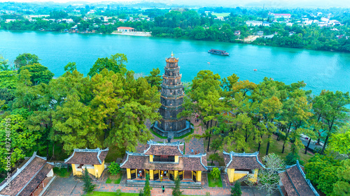 Fotografie Aerial view of Thien Mu Pagoda is one of the ancient pagoda in Hue city