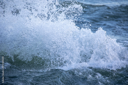 Fototapeta Naklejka Na Ścianę i Meble -  close up wave with waterdrops