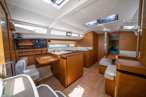 Φωτογραφία Sailing yacht interior