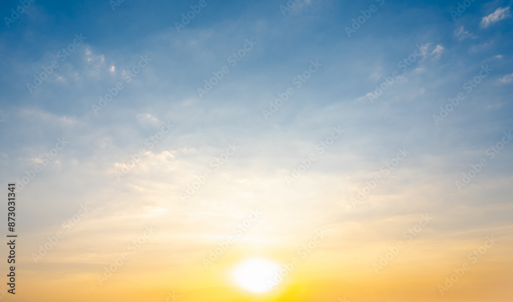Obraz premium Sunset sky for background or sunrise sky and cloud at morning.