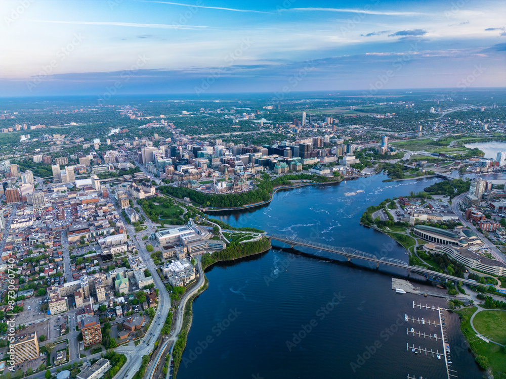 Naklejka premium Aerial view of Gatineau and Ottawa