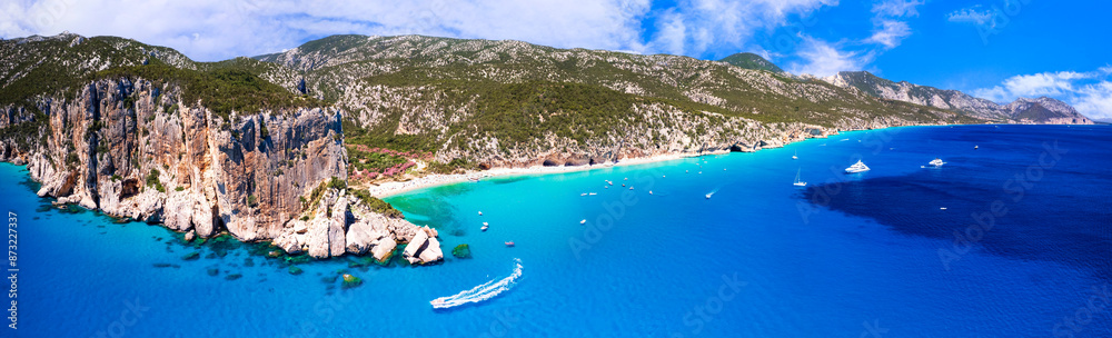 Φωτογραφία Best and most beautiful beaches of Sardegna island (Italy) - Cala Luna in gulf o