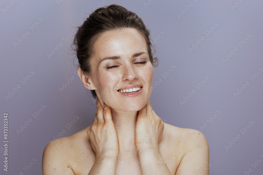 Obraz premium happy young woman on blue