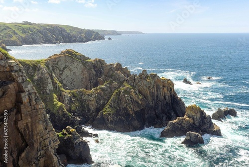 Les falises du Cap Sizun dans le Finistère en Bretagne. photo