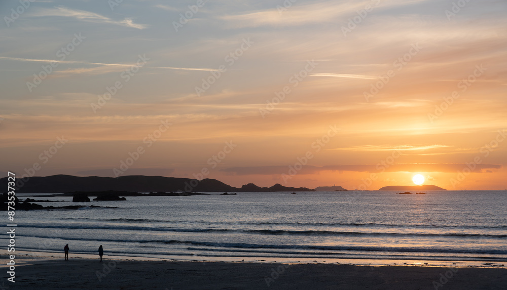 Fototapeta premium Magnifique coucher de soleil en Bretagne-France