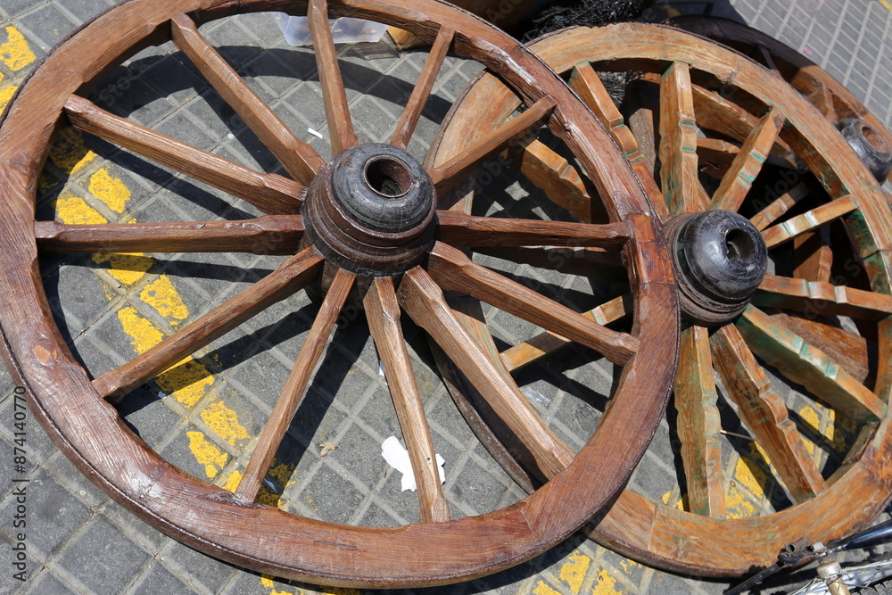 Trolley wheel for transporting heavy loads. Trolley wheel for transporting heavy loads.