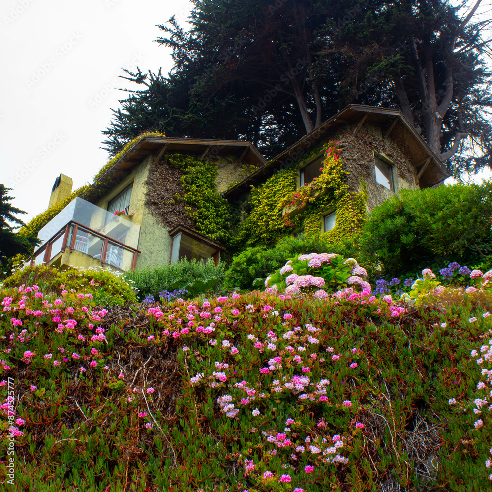 Walking I found this beautiful house on a trekking trip Walking I found this beautiful house on a trekking trip