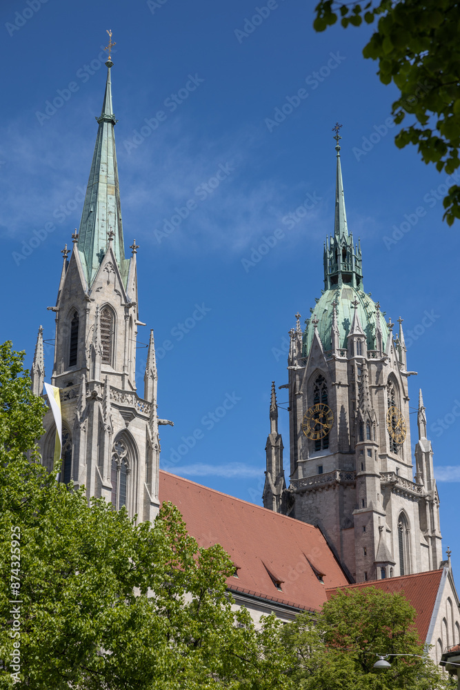 Obraz premium Kirche Sankt Paul an der Theresienwiese in München