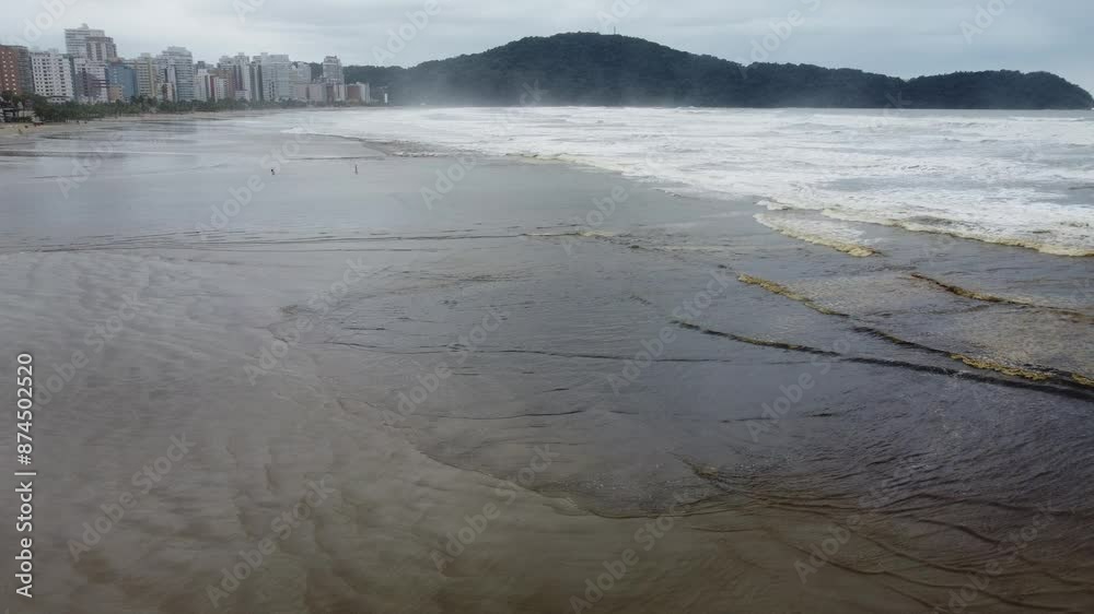 praia grande - PRAIA ESCURA - RESSACA - NUBLADO praia grande - PRAIA ESCURA - RESSACA - NUBLADO