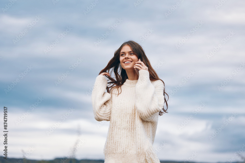 Mountain Woman: Lifestyle and Freedom in Nature Mountain Woman: Lifestyle and Freedom in Nature