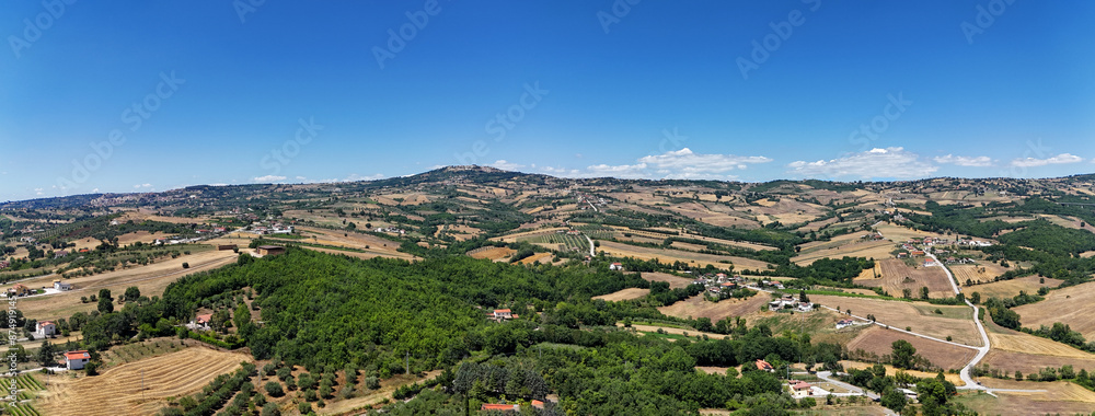 Φωτογραφία Summer aerial view of Alta Irpinia's rural landscape (Avellino province) , Italy