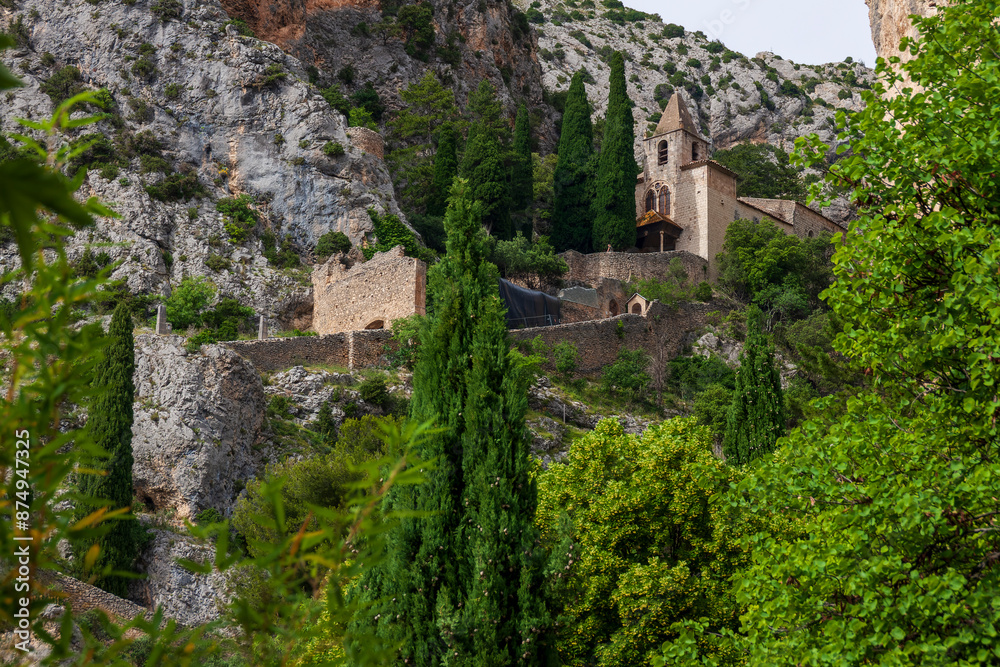 Moustiers Sainte Marie, village de charme, france, photographie de voyage, tourisme, touristique Moustiers Sainte Marie, village de charme, france, photographie de voyage, tourisme, touristique