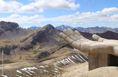 Paysage de Vinicunca avec la main de Pachamama - Pérou photo