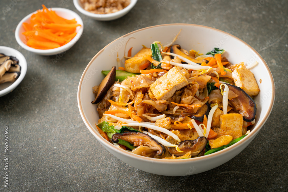 stir-fried noodles with tofu and vegetables stir-fried noodles with tofu and vegetables