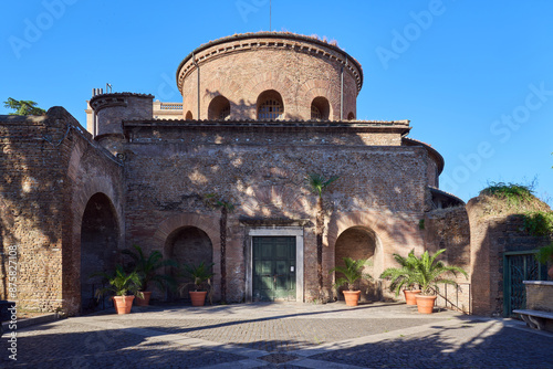 Foto Mausoleo di Santa Costanza, mausoleum of the complex of the Basilica of St