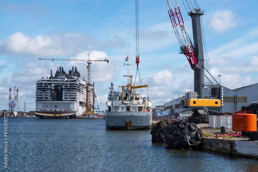 Fototapeta premium Ships in the port of Saint Nazaire in France, construction, repair and transport activities