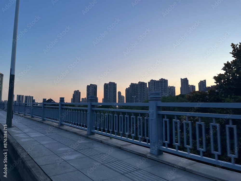 Obraz premium city skyline at sunset