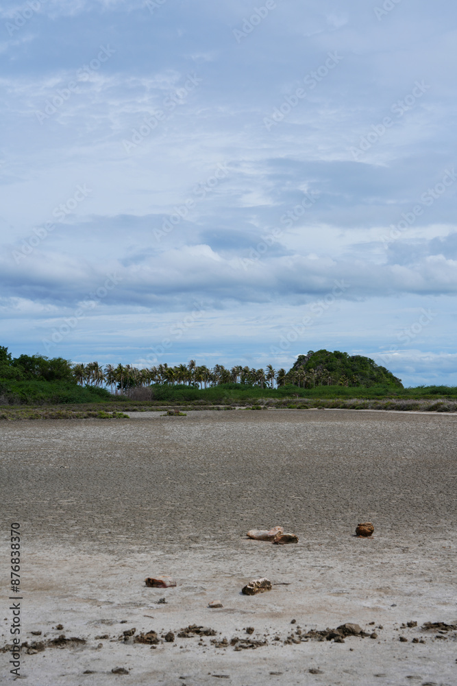 Φωτογραφία Strange limestone mountain view At Sam Roi Yot National Park Prachuap Khiri Khan Province, Thailand, taken on 22 June 2024