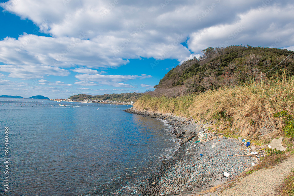 Fototapeta premium 相島・百合越浜から望む相島漁港