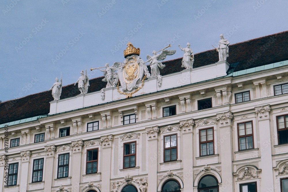 Obraz premium facade of a building in the city