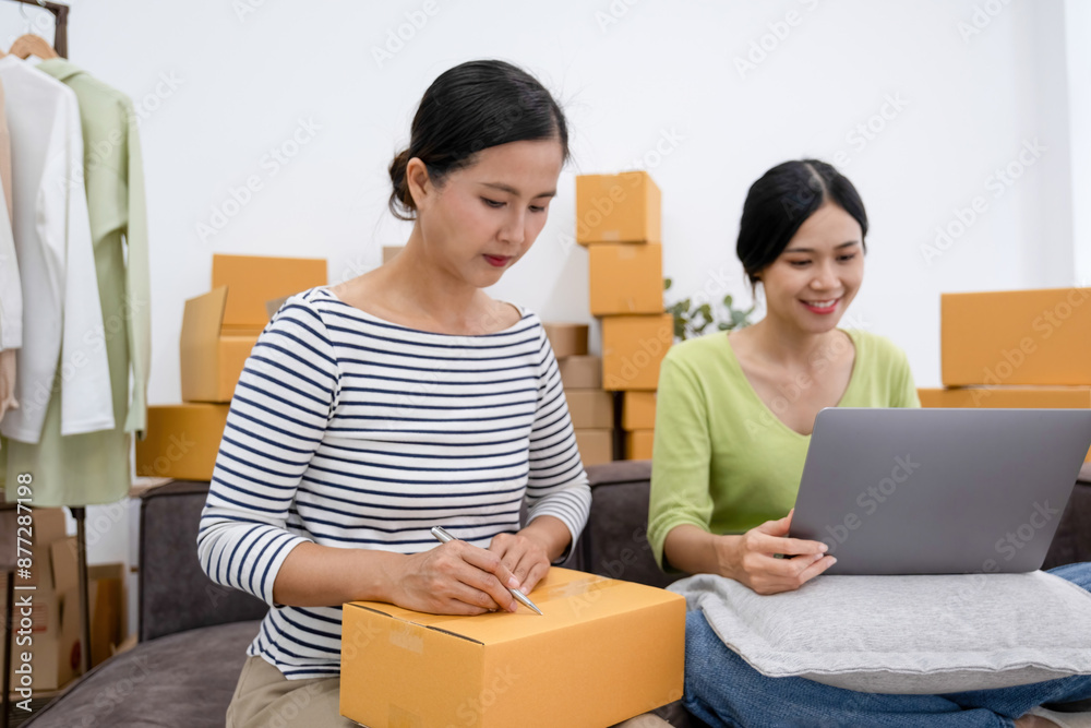 Start up partners are working in casual clothes, Start up partners are working in casual clothes,