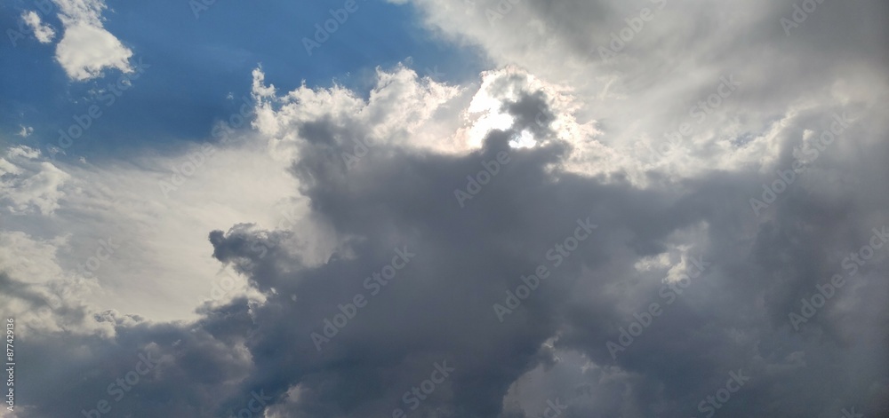 Obraz premium Moody Atmosphere: Dark Clouds Before the Storm