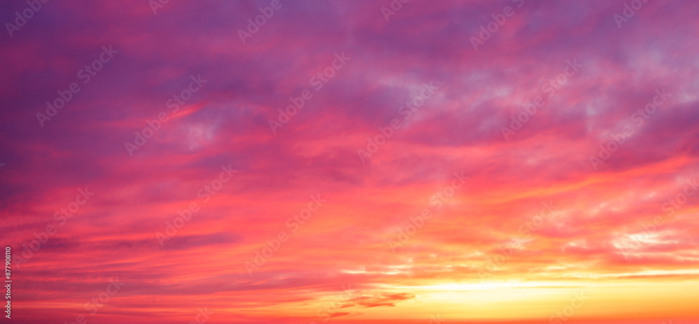 Obraz premium Colorful cloudy sky at sunset. Gradient color. Sky texture. Abstract nature background