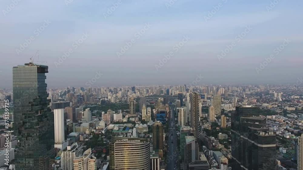 4k resolution aerial view of cityscape at Bangkok city, Thailand
4k resolution aerial view of cityscape at Bangkok city, Thailand