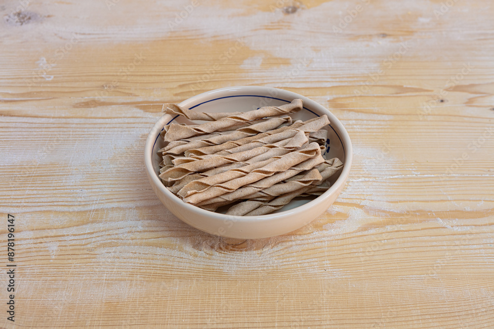 pasta, sagne, ritorte, ncannulate, fresca, fatta, in, casa, tradizione, a, mano, manuale, artigianale, nonna, mamma, farina, salentina, salento, ‘ncannulate, rustica, farro, piatto, creta, terra cotta pasta, sagne, ritorte, ncannulate, fresca, fatta, in, casa, tradizione, a, mano, manuale, artigianale, nonna, mamma, farina, salentina, salento, ‘ncannulate, rustica, farro, piatto, creta, terra cotta