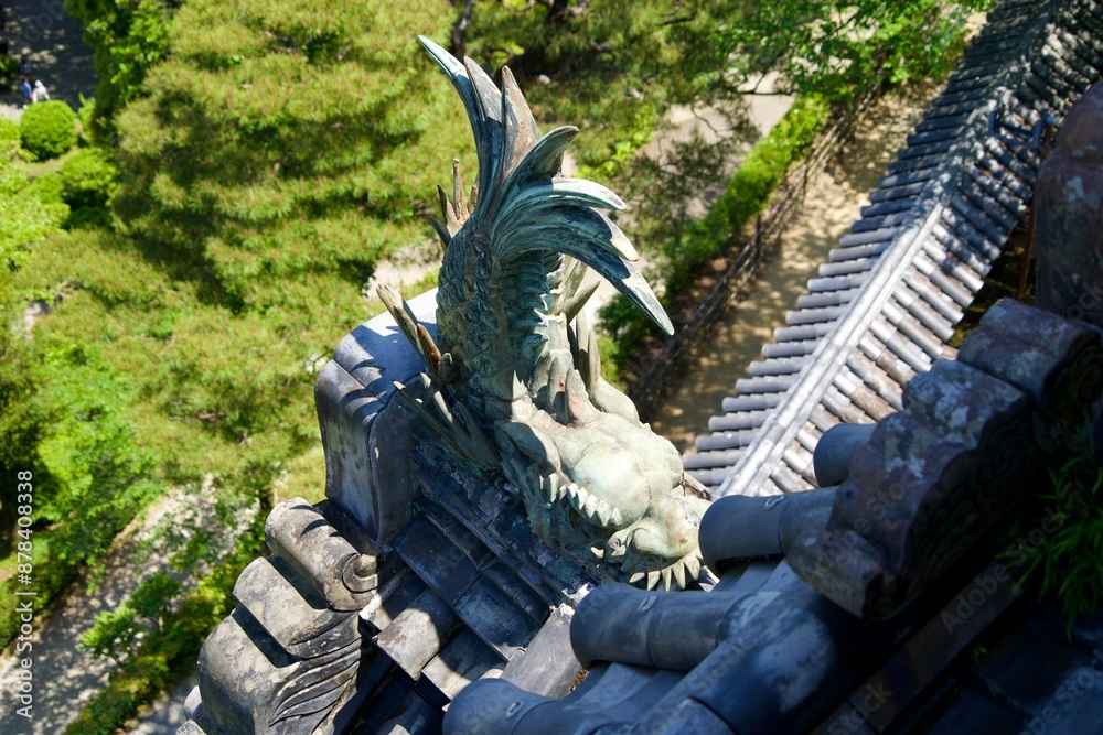 Fototapeta premium Shachihoko at Kochi Castle Keep