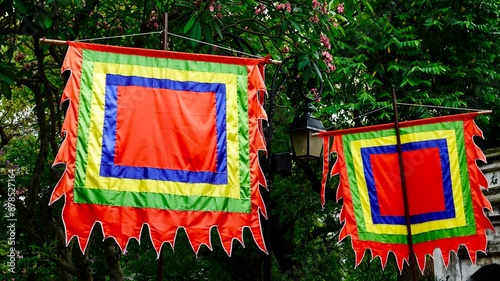 Buddhistische Flagge in Vietnam, religiöses Symbol