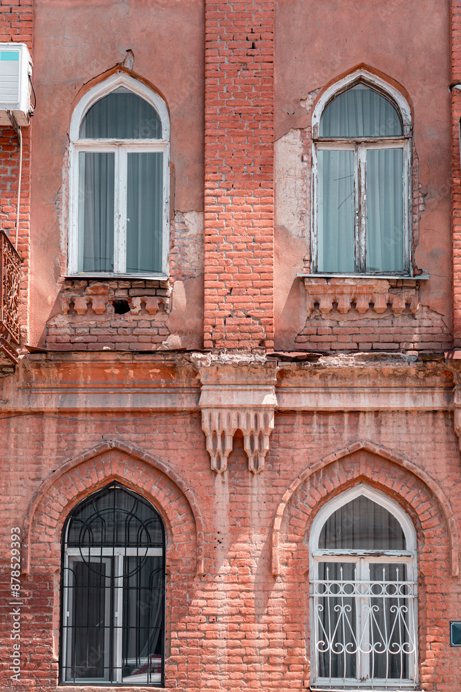 Fototapeta premium Street view and traditional architecture in Tbilisi, Georgia