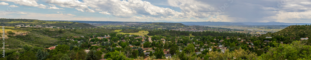 Fototapeta premium Colorado Living. Castle Rock, Colorado - Denver Metro Area Residential Panorama next to the famous Castle Rock formation 