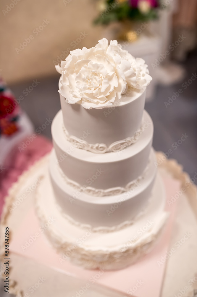 White Wedding Cake With Flower Decoration White Wedding Cake With Flower Decoration