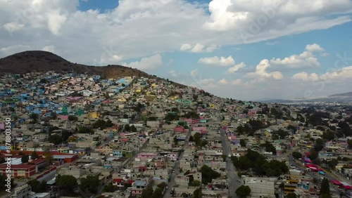 Giro sobre el cerro en Ecatepec  photo