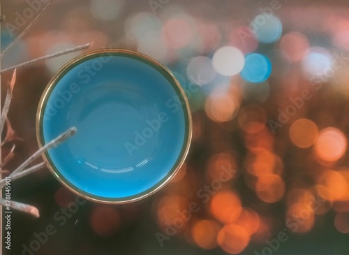 Table manner with vintage plate